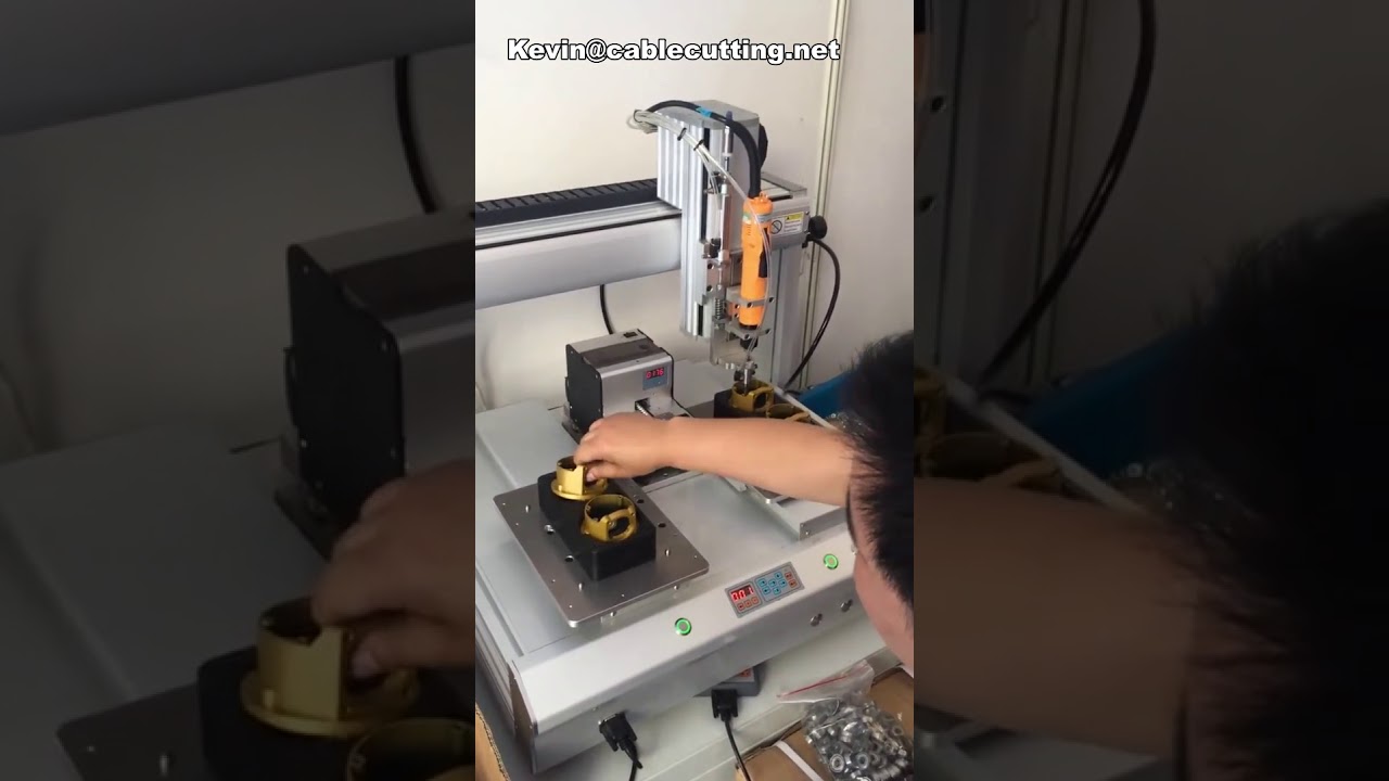 To-plattform 4-akset bordautomatisk skrutrekkingsrobot