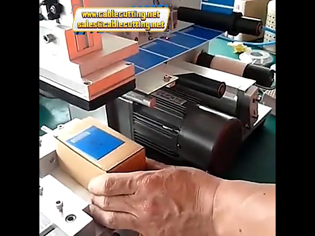 MT 60 – Automatisk etiketteringsmaskin for flate flasker og esker med datokodeprinter