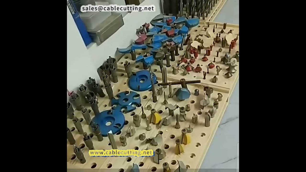 Custom Handmade Wooden Base Wood Crafts for Sale